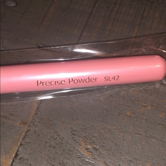 5/$25 SL Miss Glam Precise Powder SL42 Brush NEW - Picture 2 of 3